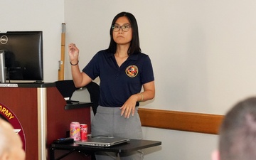 Navy Research Immunologist presents research at Scientific Seminar
