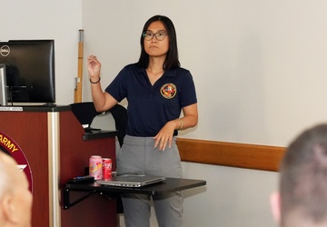 Navy Research Immunologist presents research at Scientific Seminar