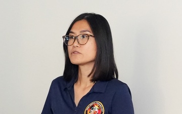 Navy Research Immunologist presents research at Scientific Seminar