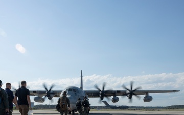 U.S. Marines with VMGR-252 conduct aerial refueling