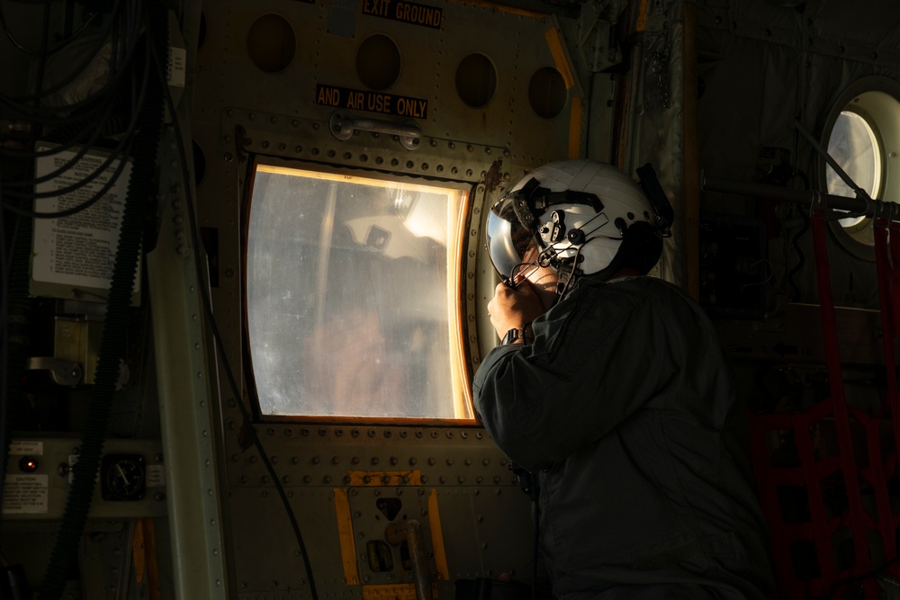U.S. Marines with VMGR-252 conduct aerial refueling