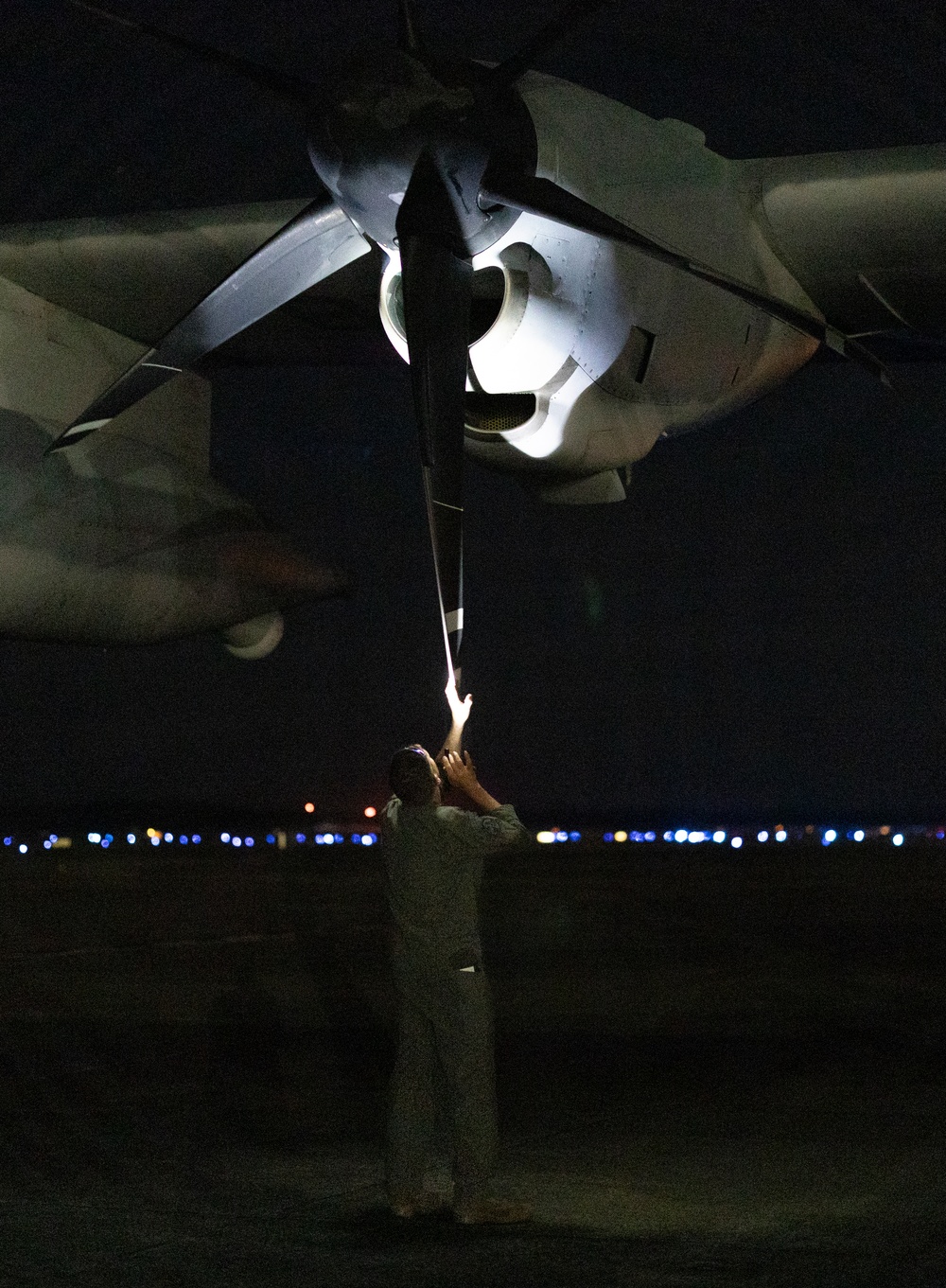 U.S. Marines with VMGR-252 conduct aerial refueling