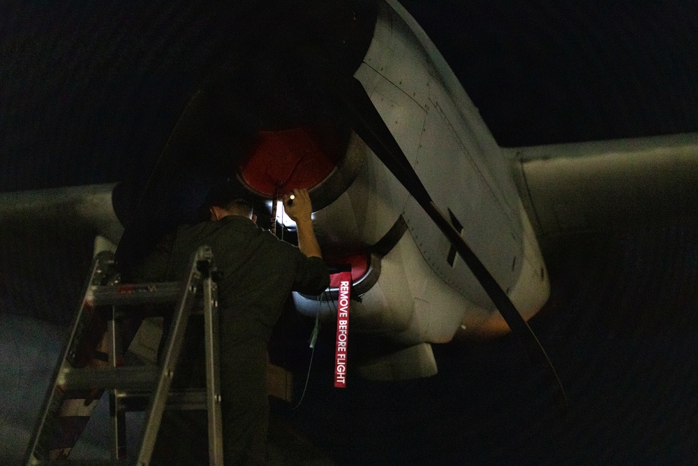 U.S. Marines with VMGR-252 conduct aerial refueling