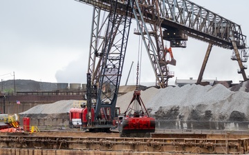 Cleveland's Fox 8 News Tours the Cleveland Dredging Project