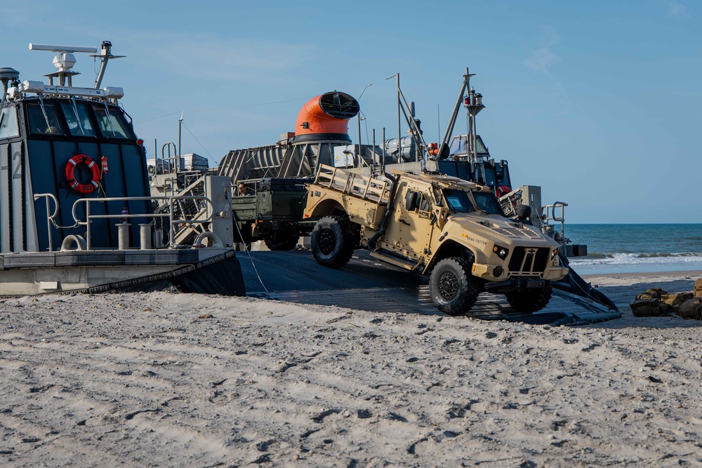 SPMAGTF-ACM Trains with French Armed Forces and U.S. Navy During Exercise Chesapeake 2025