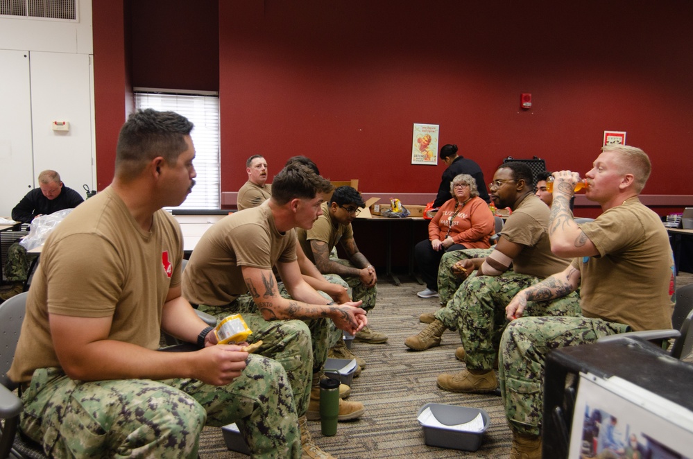 NMCB 4 Seabees Donate Blood