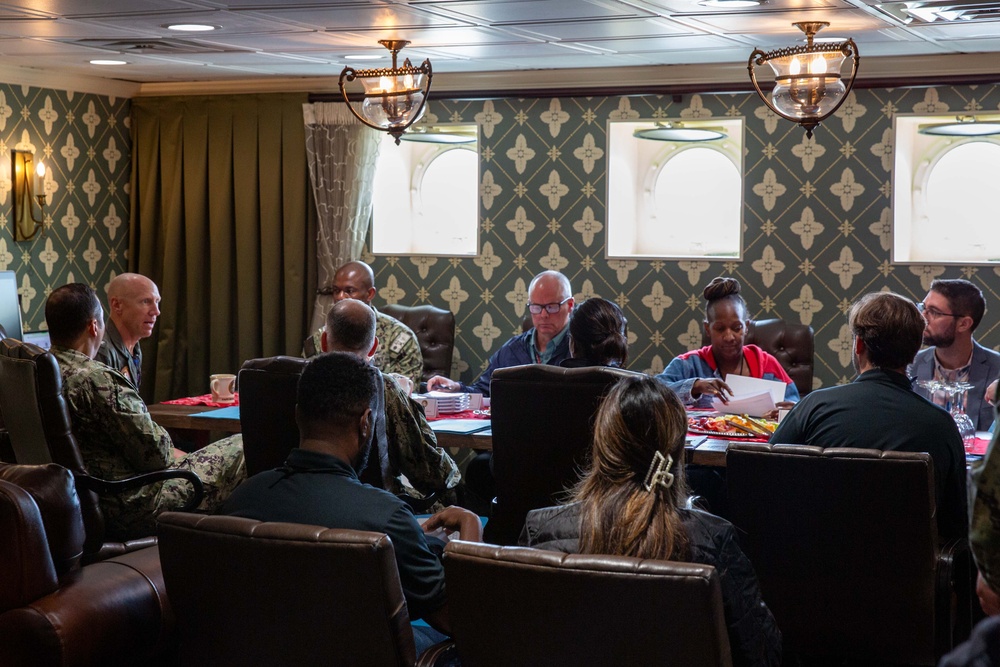 Abraham Lincoln hosts Chief of Supply Corps, Rear Adm. Epps
