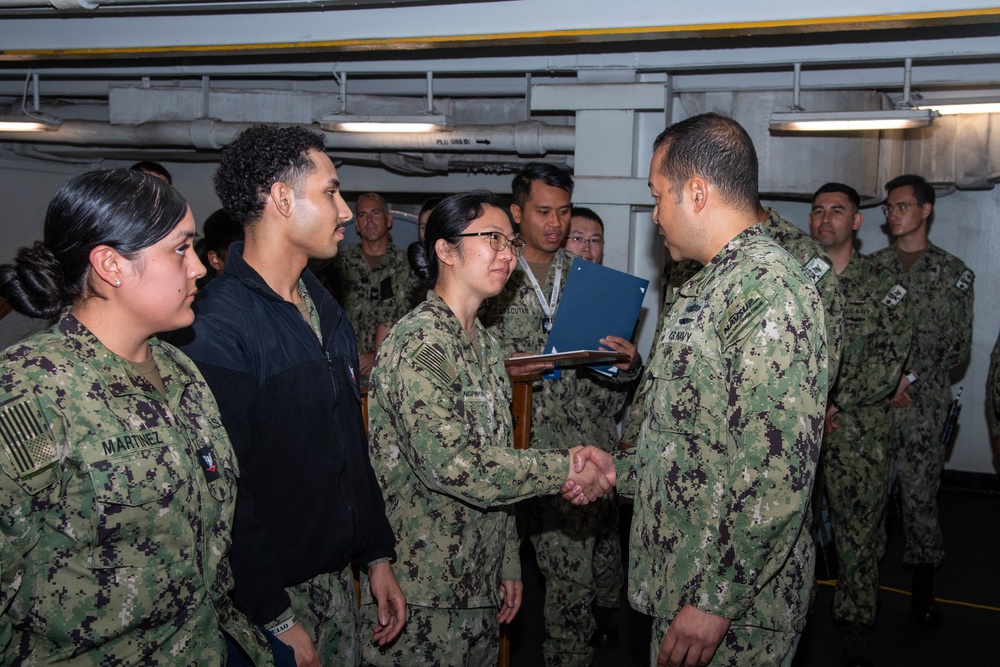 Abraham Lincoln hosts Chief of Supply Corps, Rear Adm. Epps