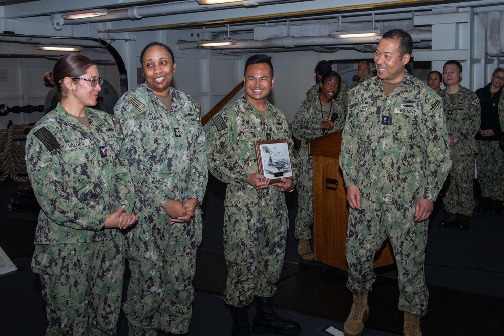 Abraham Lincoln hosts Chief of Supply Corps, Rear Adm. Epps