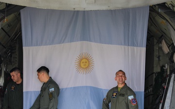 Argentinian air force recognizes multinational personnel during TRADEWINDS 25
