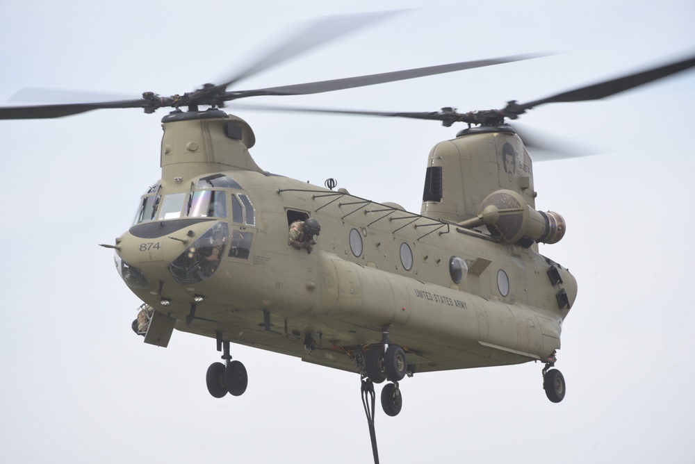 CH-47 Chinook Helicopter