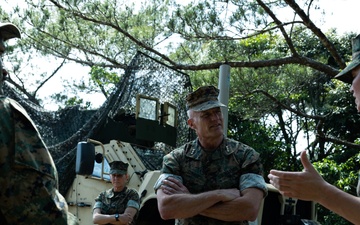 III MEF Commanding General visits 31st MEU