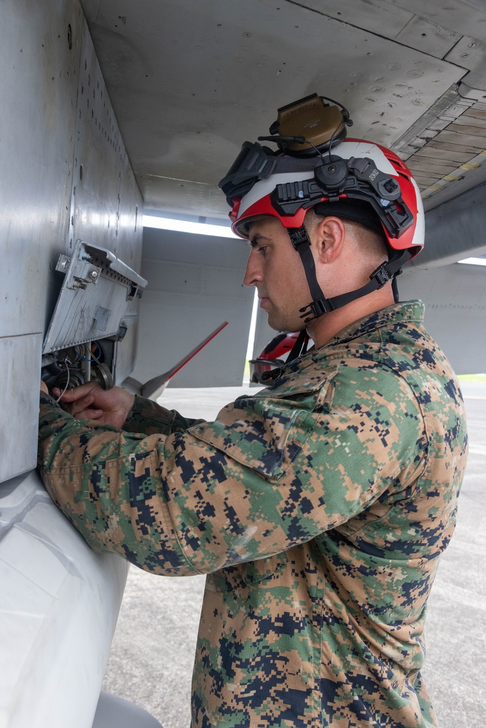 Balikatan 25: U.S. Marines with VMFA-323 Conduct Ordnance Operations in Support of Exercise Balikatan 25