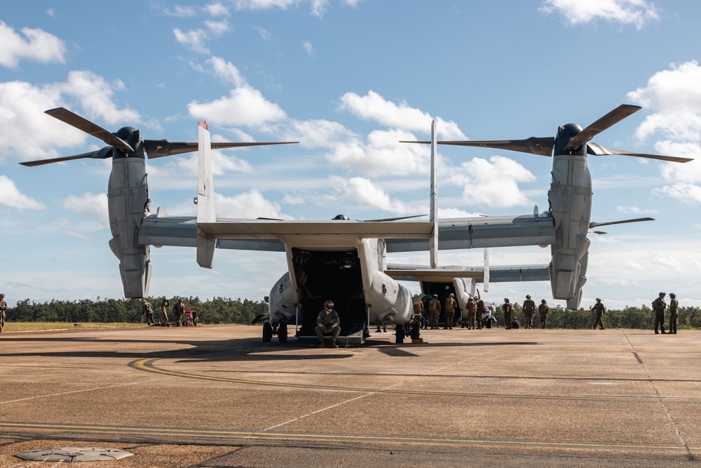 MRF-D 25.3: U.S. Marines prepare to depart to Townsville