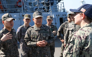 USS William P. Lawrence and Republic of Korea Begin Maritime Counter Special Operations Exercise (MCSOFEX)