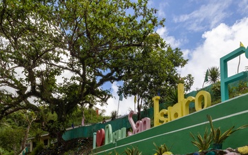 U.S., Philippines forces, ‘Bundle of Joy’ reaches Dugui San Isidro Elementary School.