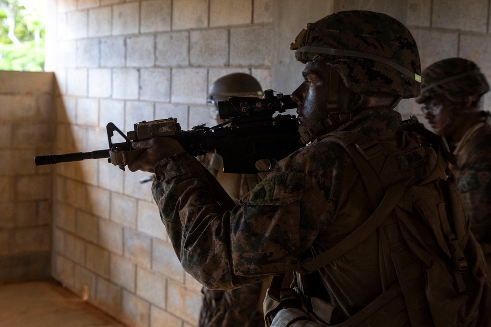 U.S. Marines participate in COMMSTRAT Field Training Exercise 2025