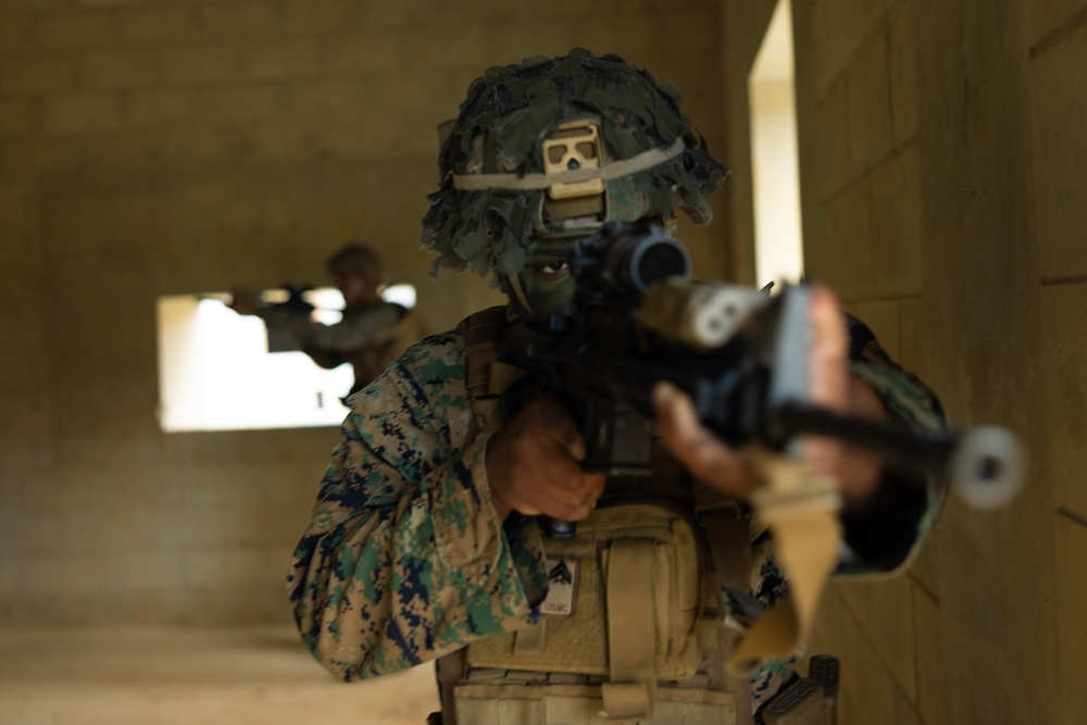 U.S. Marines participate in COMMSTRAT Field Training Exercise 2025