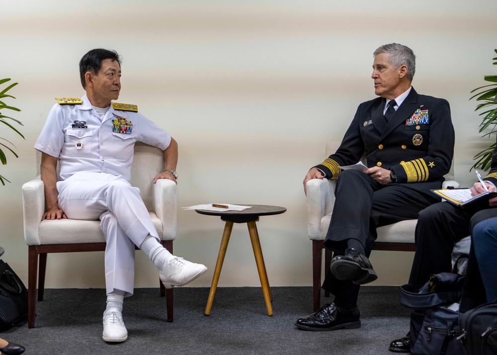U.S. Pacific Fleet Commander travels to the Republic of Singapore for IMDEX Asia 25