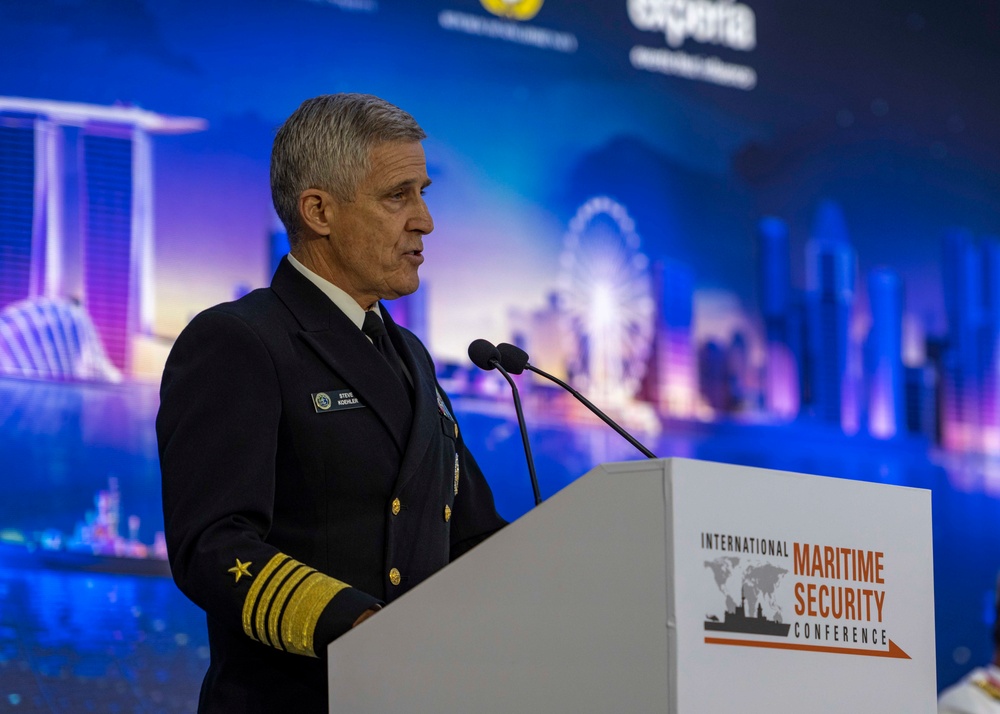U.S. Pacific Fleet Commander speaks at panel during IMDEX Asia 25