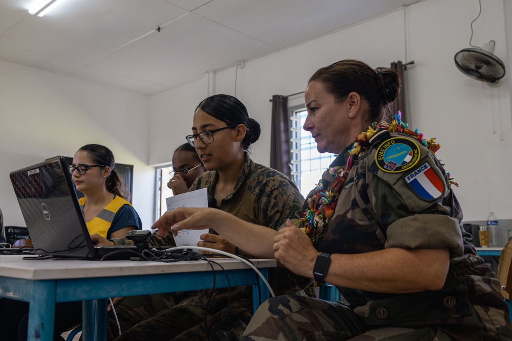 Croix Du Sud: U.S. Marines, service members conduct evacuation control center exercise