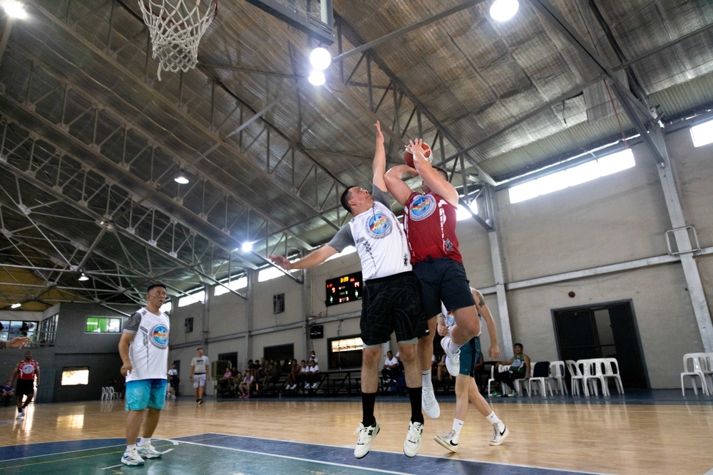 U.S. and Filipino service members play basketball during US-PH friendship games