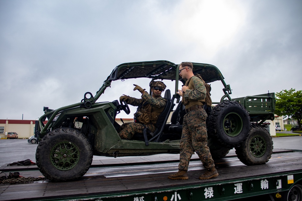 31st MEU | Vehicle On and Off Drills