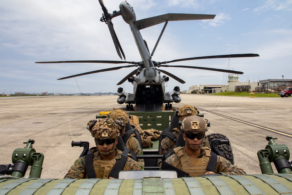 31st MEU | Vehicle On and Off Drills