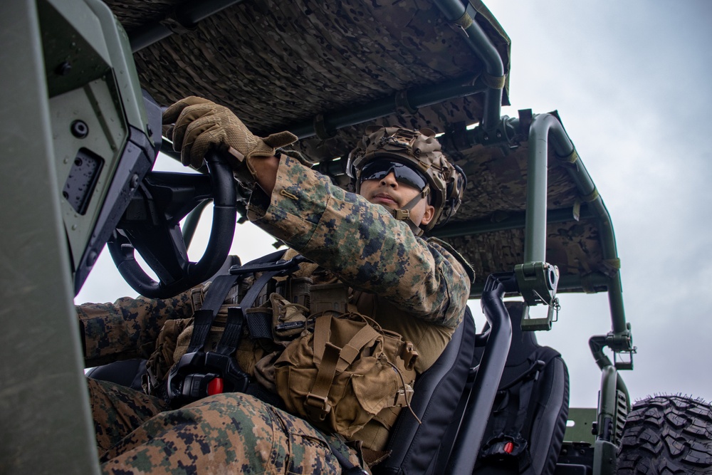31st MEU | Vehicle On and Off Drills