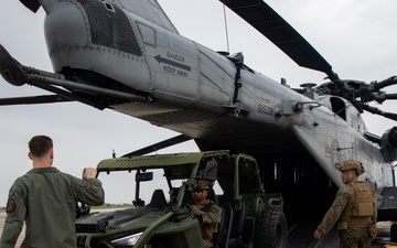31st MEU | Vehicle On and Off Drills