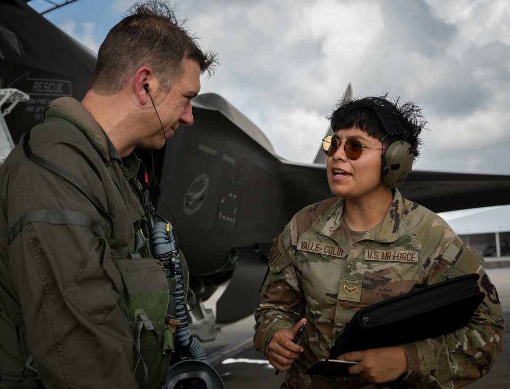 Reserve, ANG Lightning arrive to Eglin