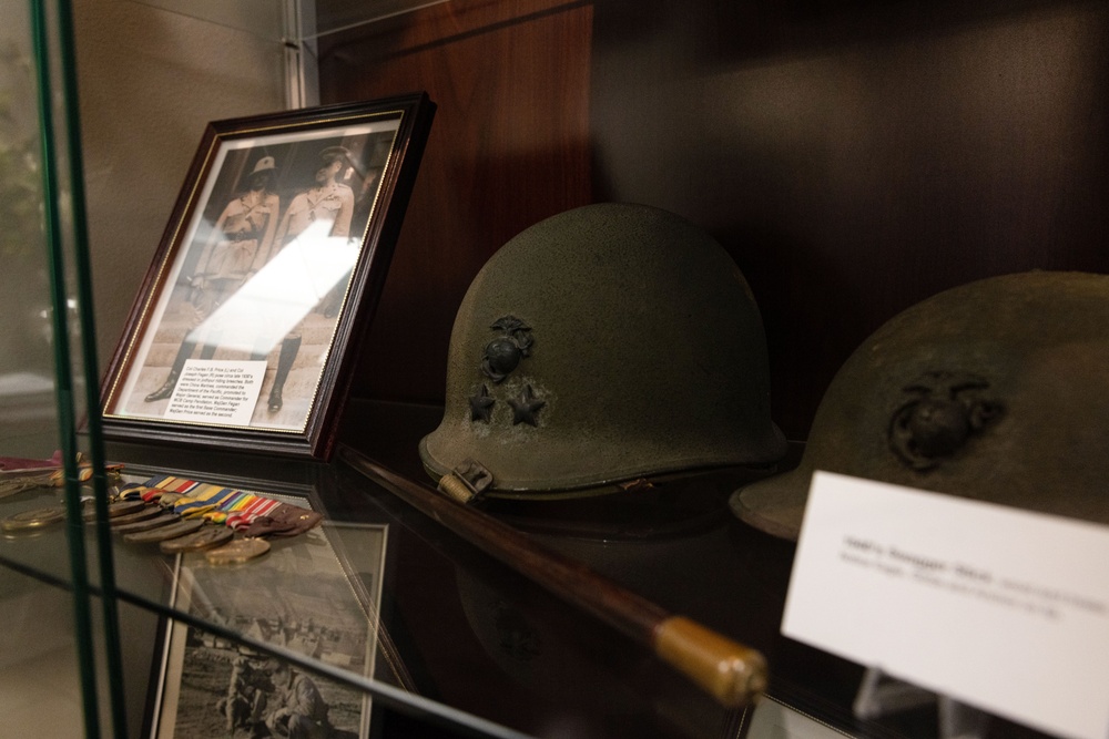 Great-Grandson of Former MCIWEST CG Visits Camp Pendleton