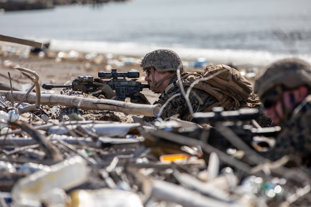 Marine forces conduct amphibious assault during TW25 Over-the-Beach operation at TW25