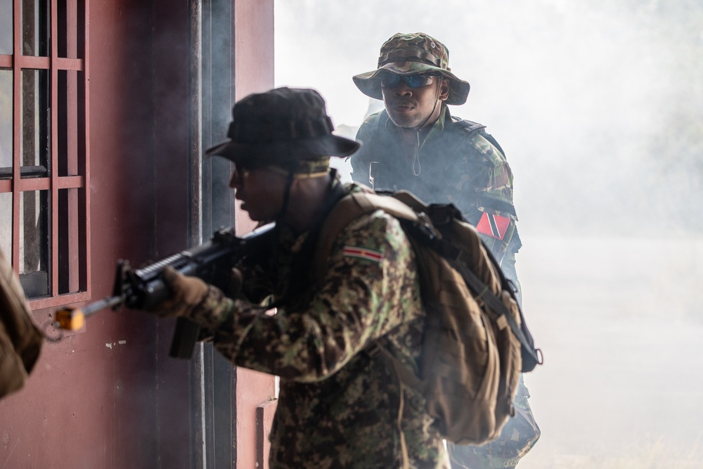 Marine forces conduct amphibious assault during TW25 Over-the-Beach operation at TW25