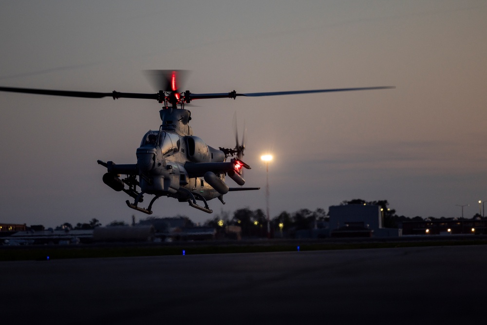 U.S. Marines assigned to HMLA-269 and VMM-263 (REIN) conduct FARP exercise