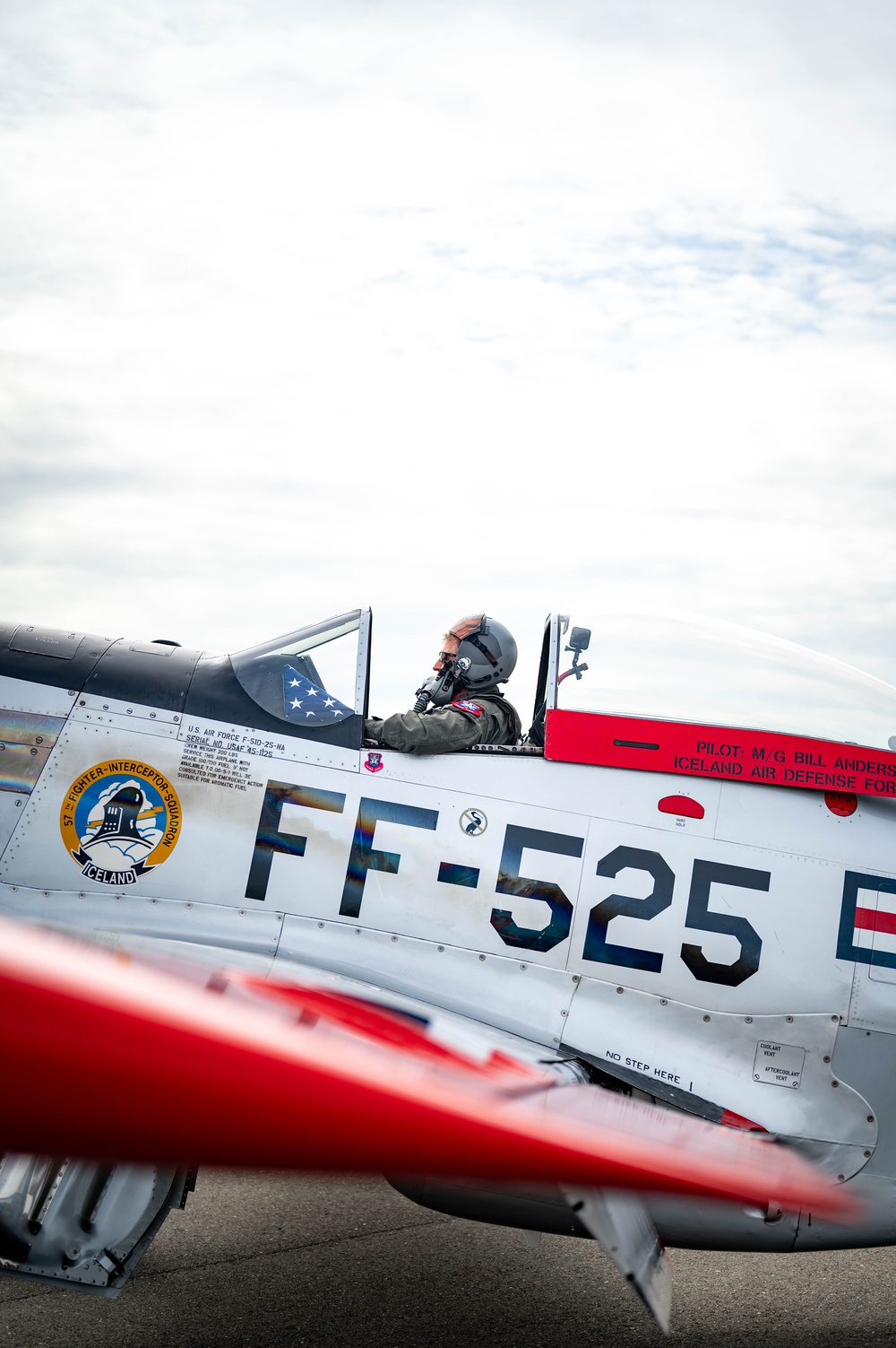 F-16 Viper Demo Team Thrills at California Capital Airshow