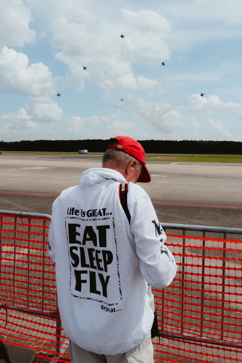 USAF Thunderbirds fly in Wings Over Wayne Airshow