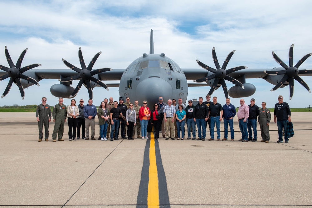 182nd Airlift Wing hosts ESGR Boss Lift May 7, 2025