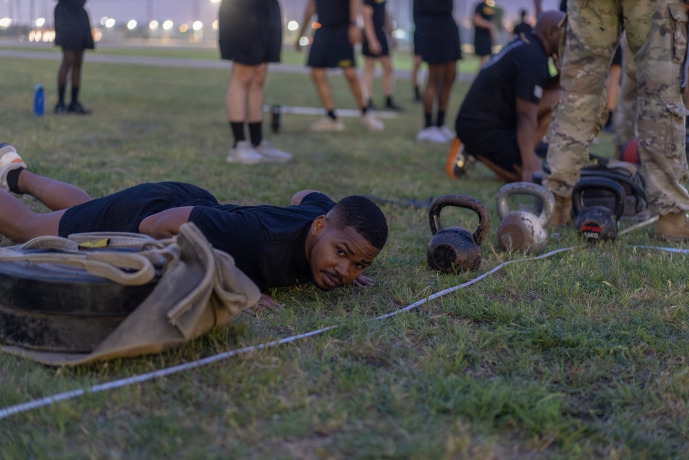 13th Armored Corps Sustainment Command Soldiers conduct an Army Combat Fitness Test
