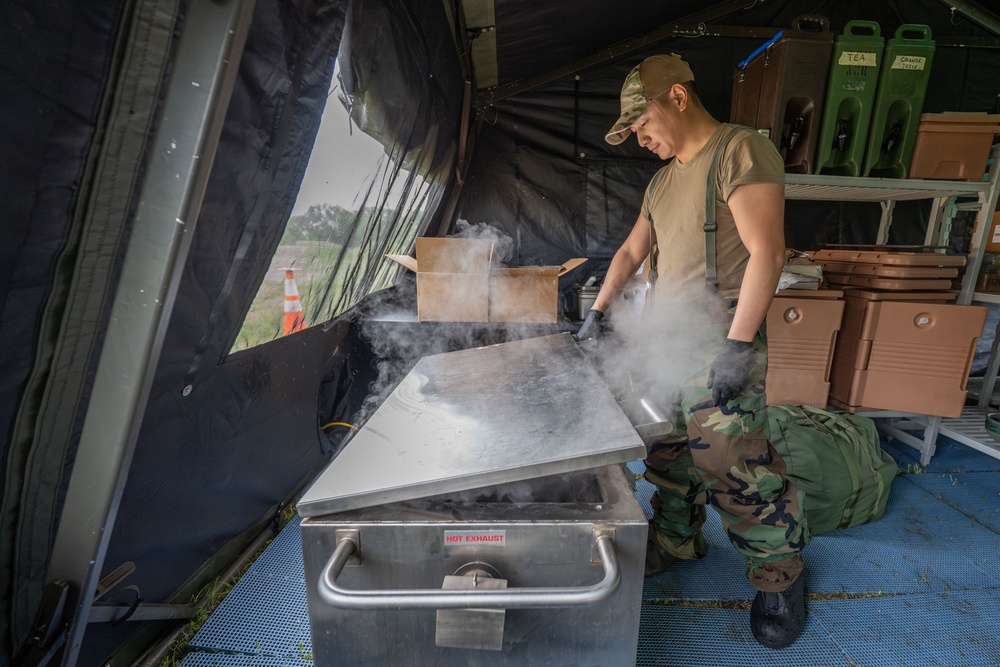 Hot meals in the field during Exercise Lethal Stack