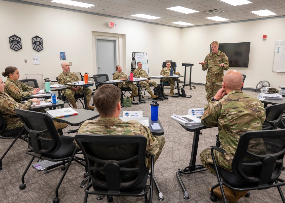 AFLCMC command chief provides SNCO training