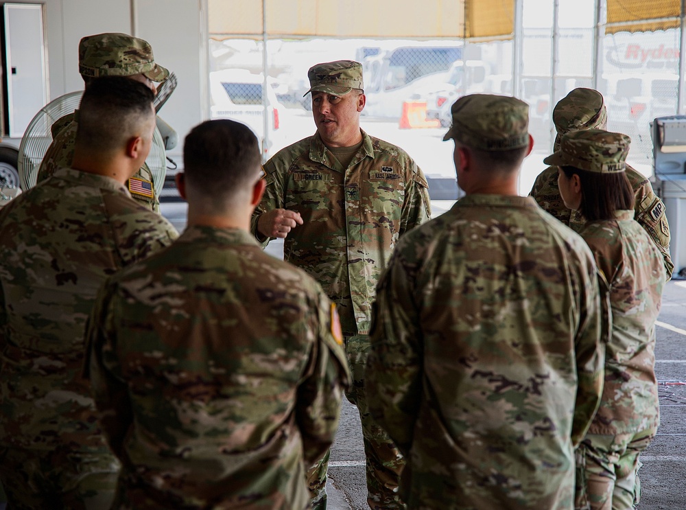 U.S. Army Col. Charles Green visits Soldiers at the southern border