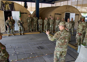U.S. Army Col. Charles Green visits Soldiers at the southern border