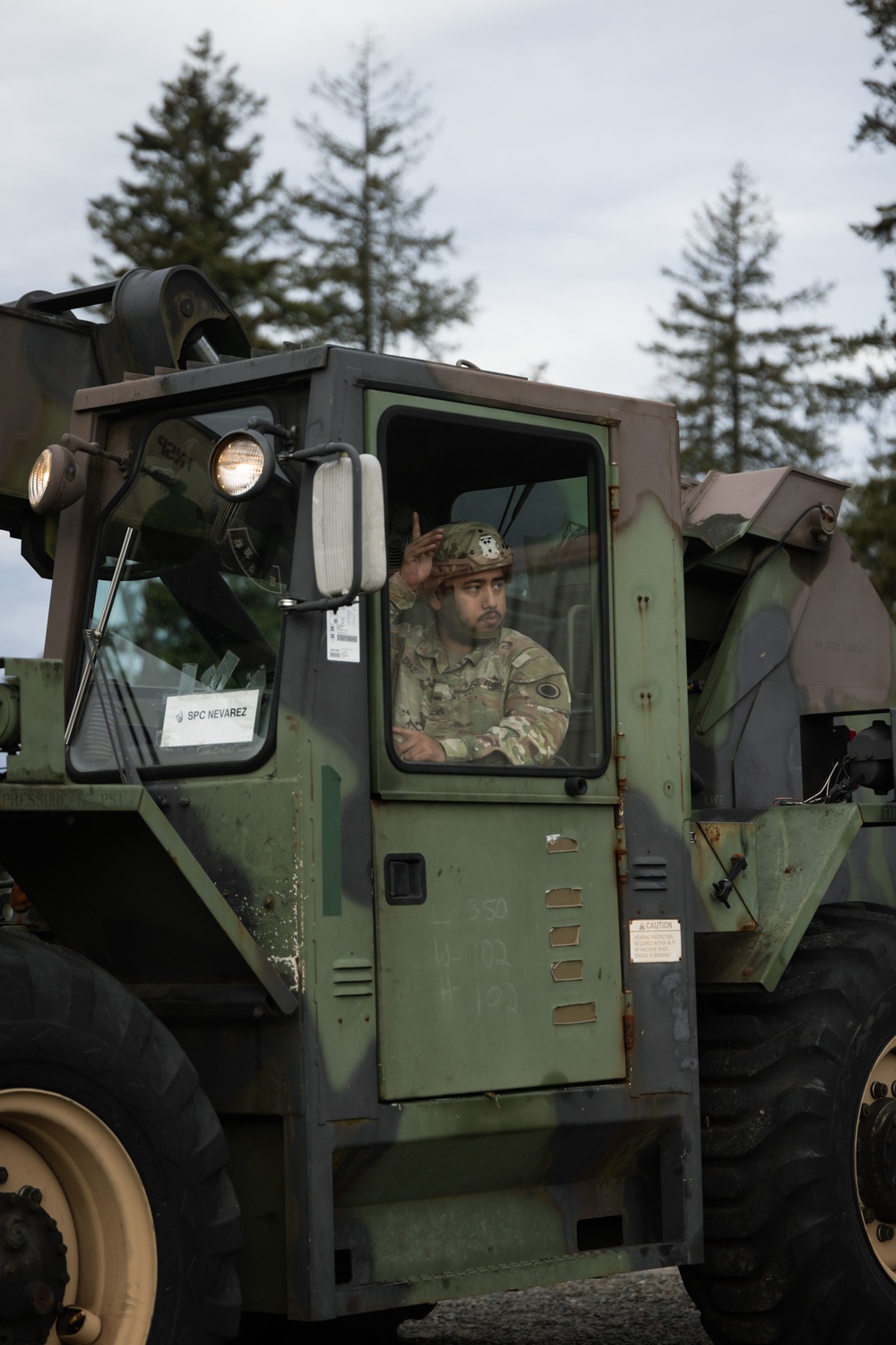 22nd Corps Signal Brigade EDRE Loading