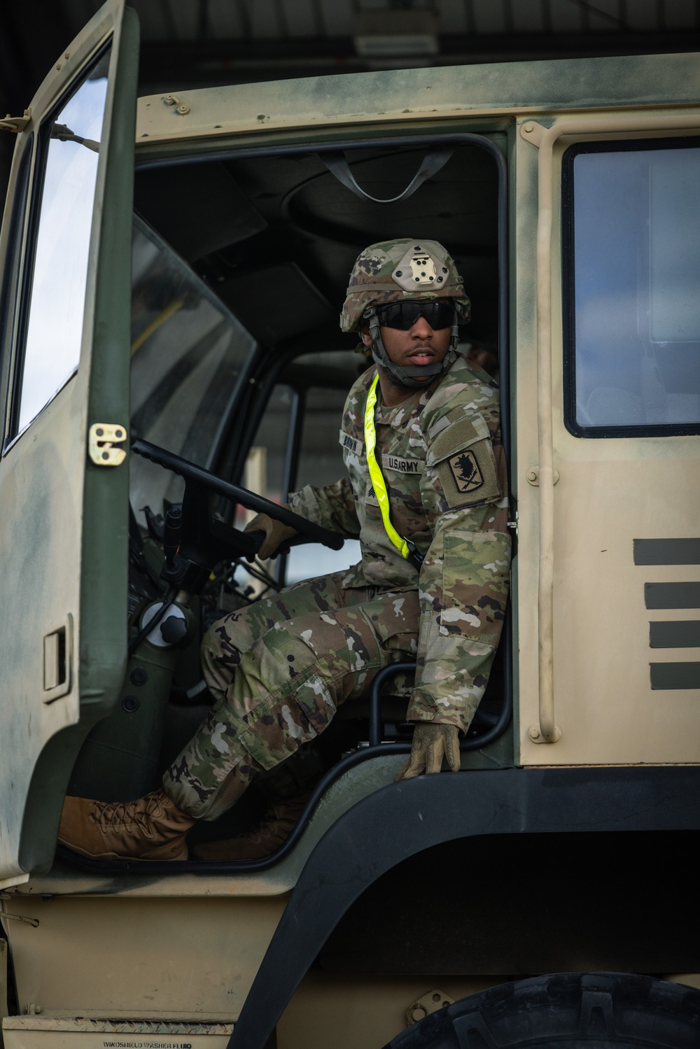22nd Corps Signal Brigade EDRE Loading