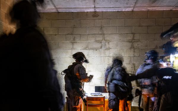 3rd Bn., 1st Marines conducts day, night raids during EOTG raid leaders course