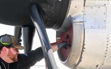 572nd AMXS receives unpainted C-130