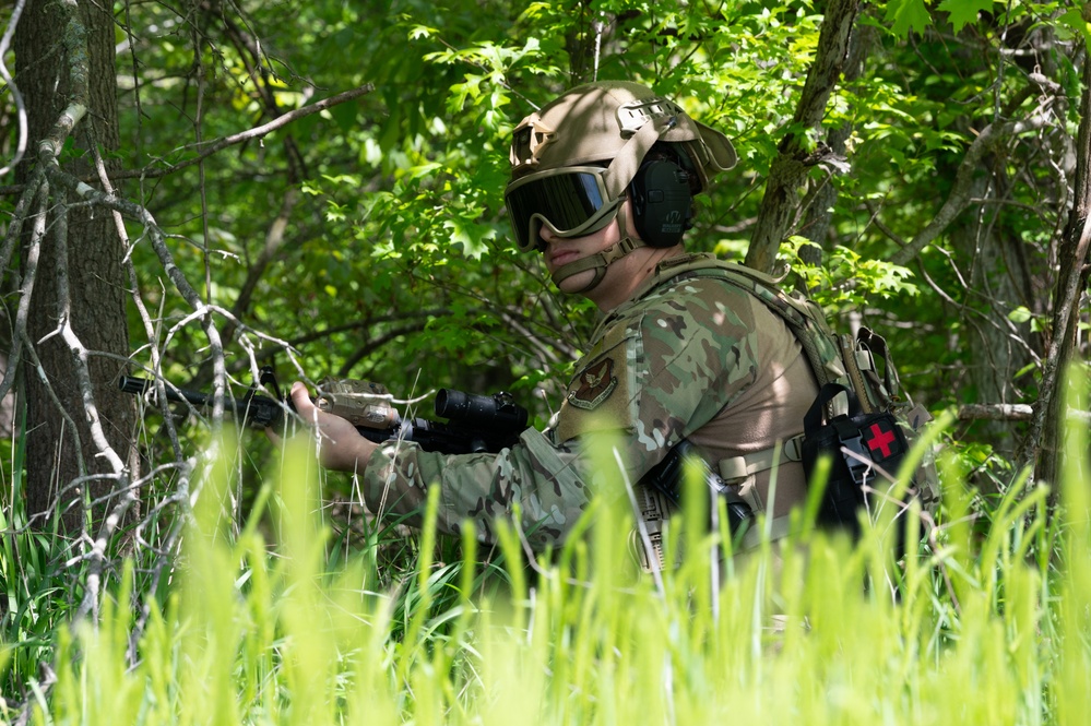 509th SFS enhances joint force capabilities with ARNG 1-135 AHB
