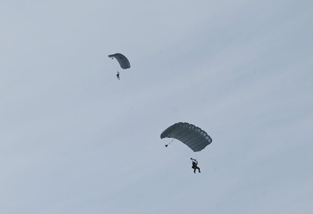 106th Rescue Wing Pararescuemen Conduct Jump Training
