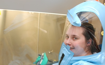 RIID Microbiologist Earns Civilian Distinction for Contributions to Emerging Science